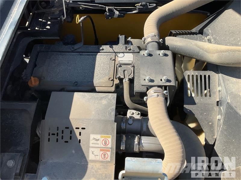 Kobelco SK210LC-11 Tracked Excavator 履帶式 挖土機/掘鑿機/挖掘機