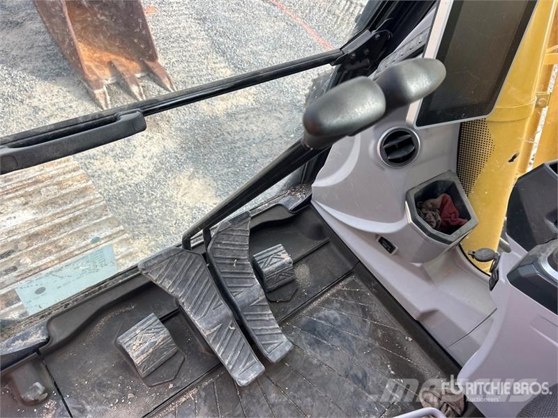 Kobelco SK260LC-11 Tracked Excavator Crawler excavators