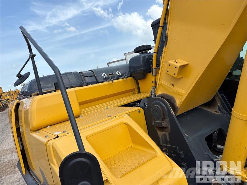 Kobelco SK260LC-11 Tracked Excavator 履帶式 挖土機/掘鑿機/挖掘機