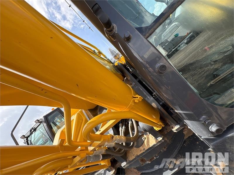 Kobelco SK260LC-11 Tracked Excavator 履帶式 挖土機/掘鑿機/挖掘機