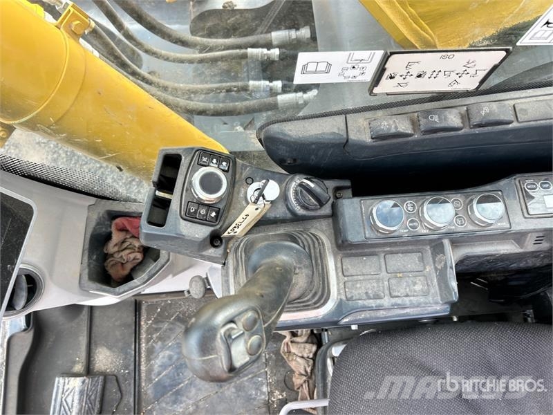 Kobelco SK260LC-11 Tracked Excavator Crawler excavators