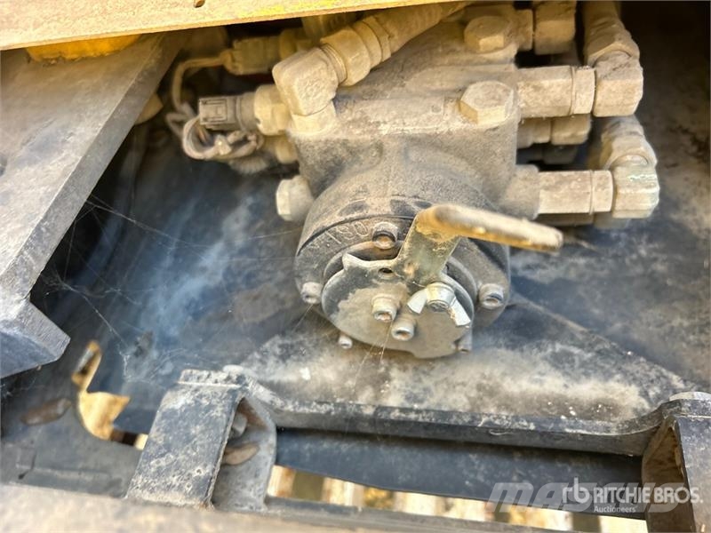 Kobelco SK260LC-11 Tracked Excavator Crawler excavators