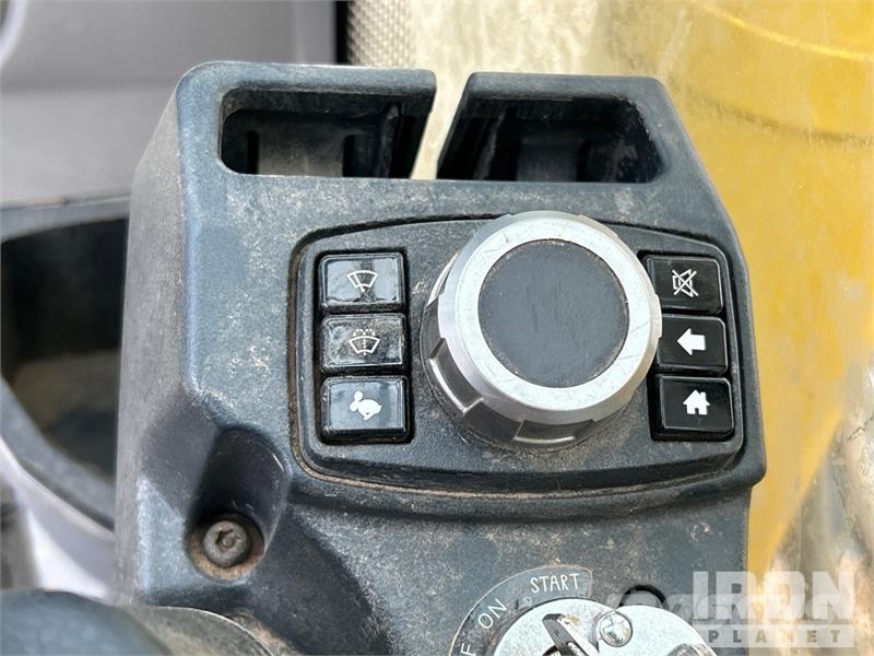 Kobelco SK260LC-11 Tracked Excavator 履帶式 挖土機/掘鑿機/挖掘機