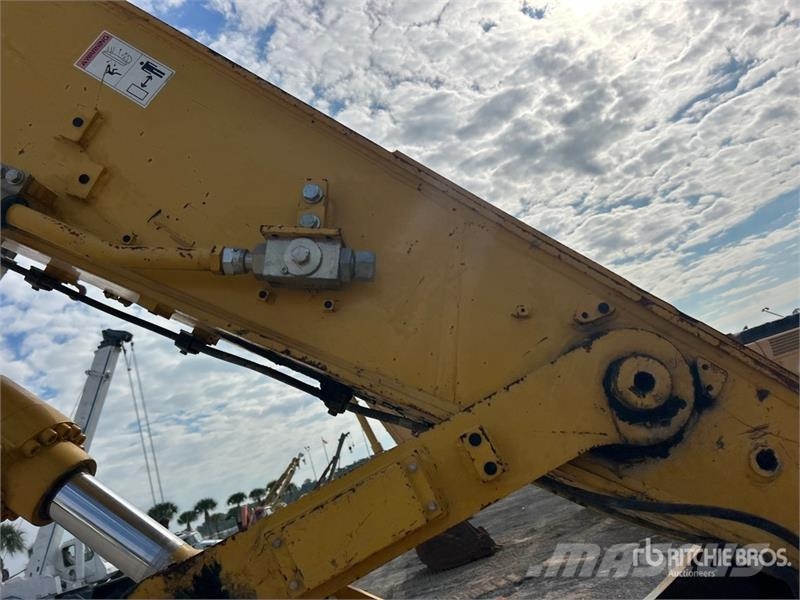 Kobelco SK260LC-11 Tracked Excavator Crawler excavators