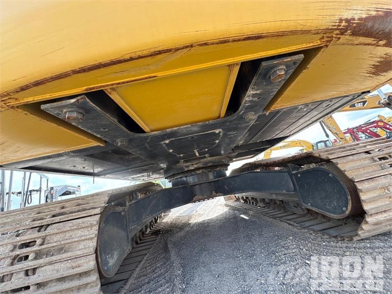 Kobelco SK260LC-11 Tracked Excavator 履帶式 挖土機/掘鑿機/挖掘機