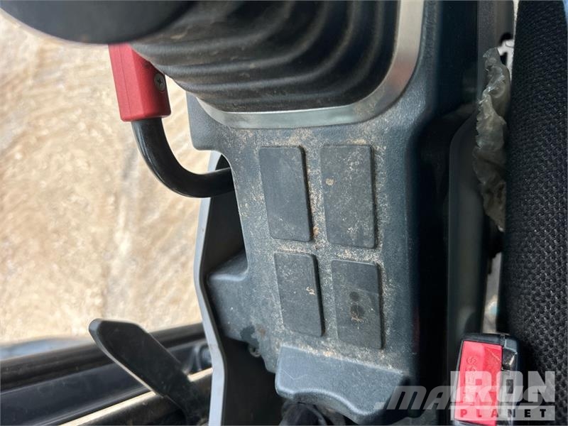 Kobelco SK260LC-11 Tracked Excavator 履帶式 挖土機/掘鑿機/挖掘機