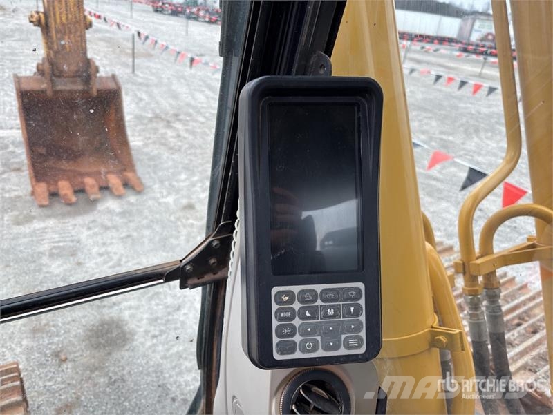 Kobelco SK350 LC Tracked Excavator Гусеничні екскаватори