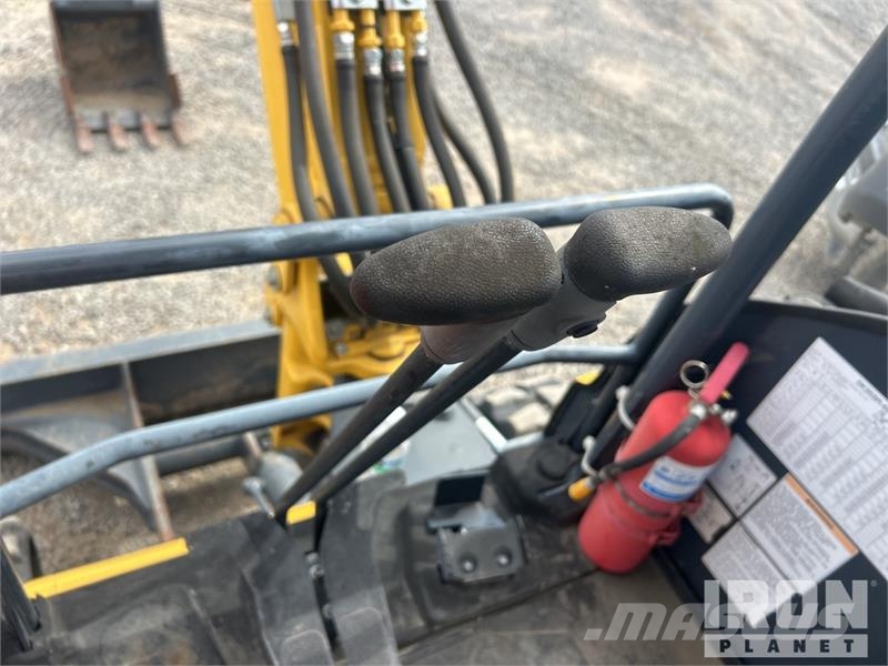Kobelco SK35SR-6E Mini Excavator Miniexcavadoras