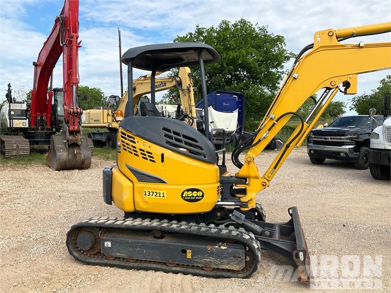 Kobelco SK35SR-6E Mini Excavator Miniexcavadoras