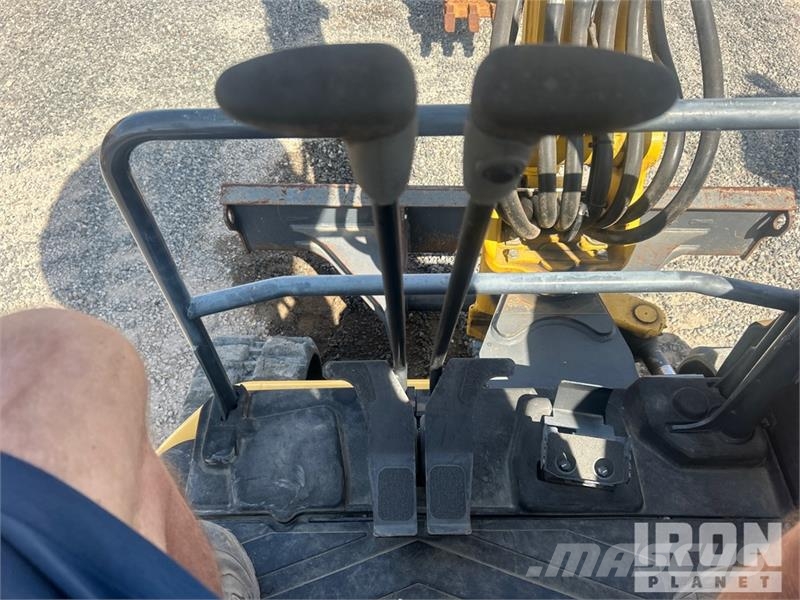 Kobelco SK35SR-6E Mini Excavator Miniexcavadoras