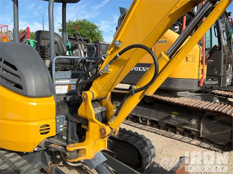 Kobelco SK35SR-6E Mini Excavator Miniexcavadoras
