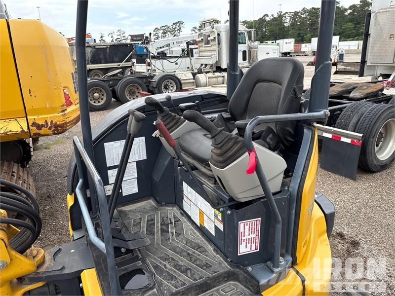 Kobelco SK35SR-6E Mini Excavator Miniexcavadoras