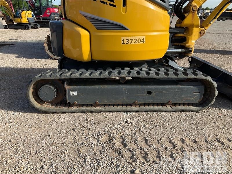 Kobelco SK35SR-6E Mini Excavator Miniexcavadoras