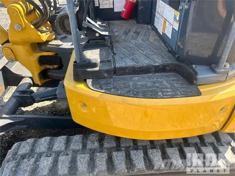 Kobelco SK35SR-6E Mini Excavator Miniexcavadoras