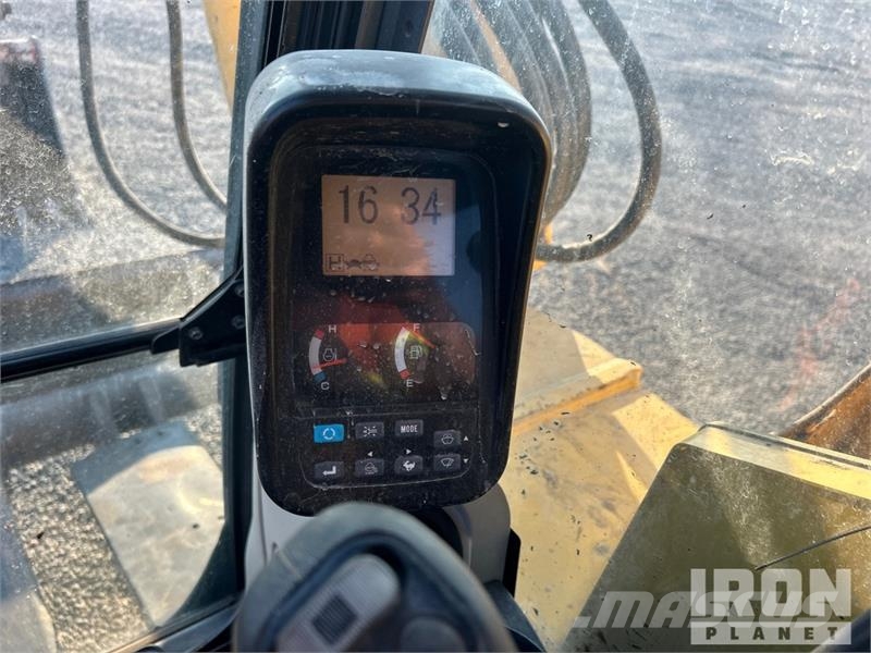 Kobelco SK85CS-3E Tracked Excavator Lánctalpas kotrók