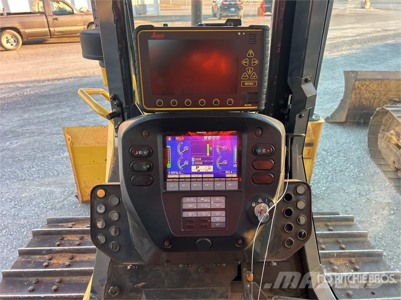 Komatsu D39EX-24 Crawler Dozer بلدوزرات مجنزرة