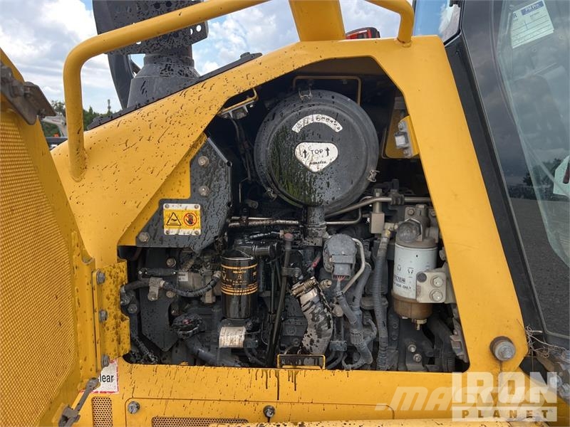 Komatsu D39EX-24 Crawler Dozer Spycharki gąsienicowe