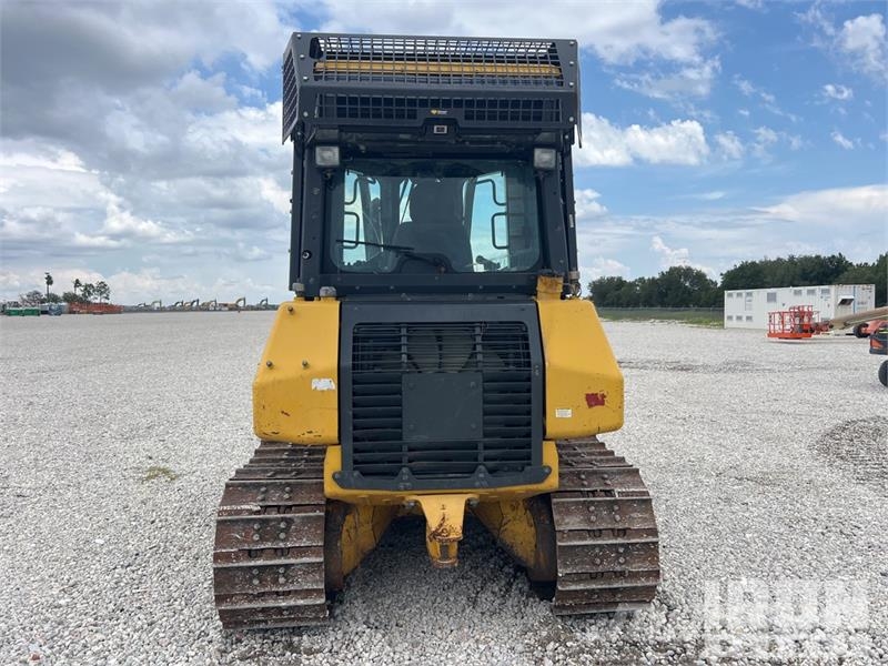 Komatsu D39PX-24 Crawler Dozer بلدوزرات مجنزرة