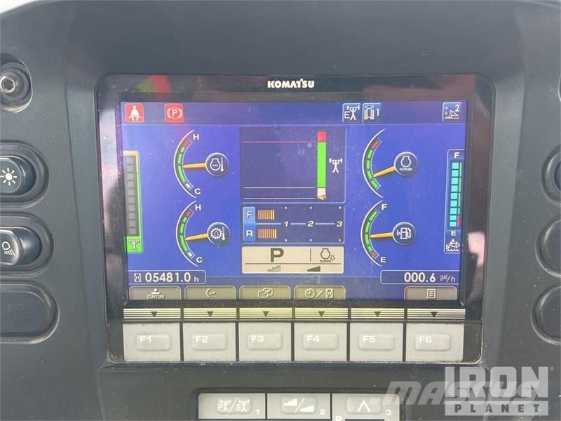Komatsu D39PX-24 Crawler Dozer بلدوزرات مجنزرة