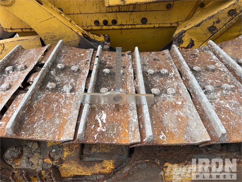 Komatsu D39PX-24 Crawler Dozer بلدوزرات مجنزرة