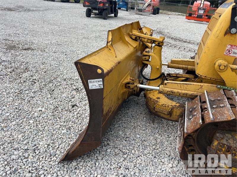 Komatsu D39PX-24 Crawler Dozer بلدوزرات مجنزرة