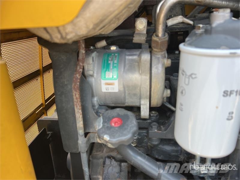 Komatsu D39PXI-23 Crawler Dozer Crawler dozers