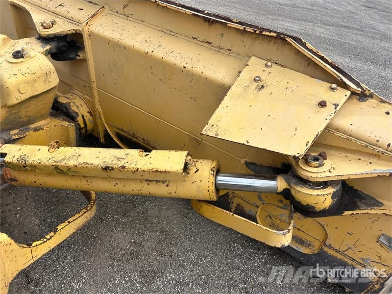 Komatsu D41P-6 lánctalpas dózerek