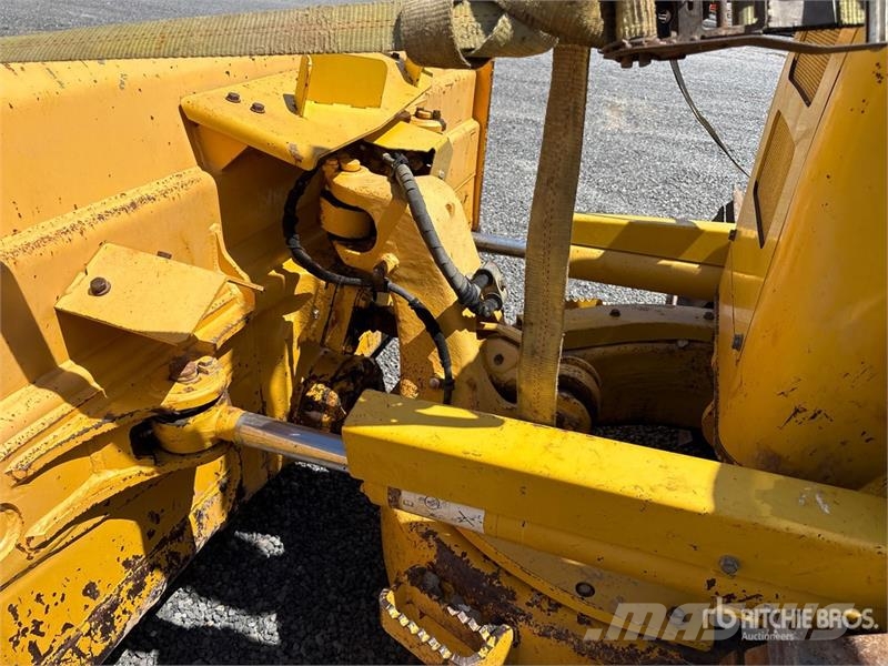 Komatsu D51PXi-24 Crawler Dozer (Inoperable) Bulldozer på larvebånd
