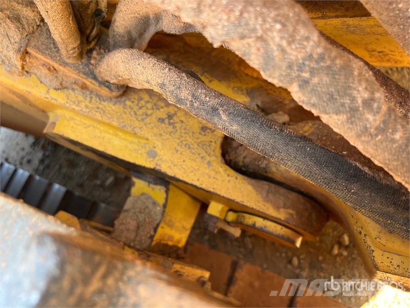 Komatsu D51PXi-24 Crawler Dozer Bulldozer på larvebånd