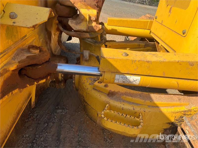 Komatsu D51PXi-24 Crawler Dozer Bulldozer på larvebånd