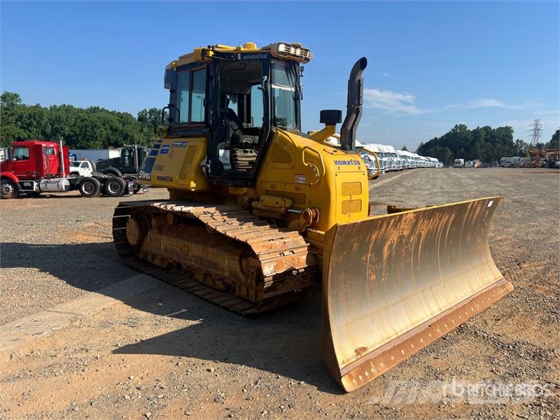 Komatsu D51PXi-24 Crawler Dozer Bulldozer på larvebånd