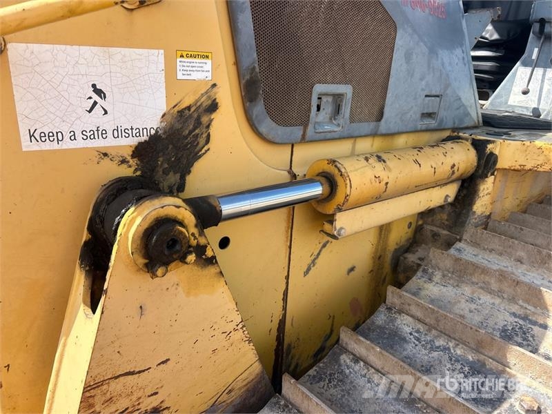 Komatsu D61PX Buldožerji goseničarji