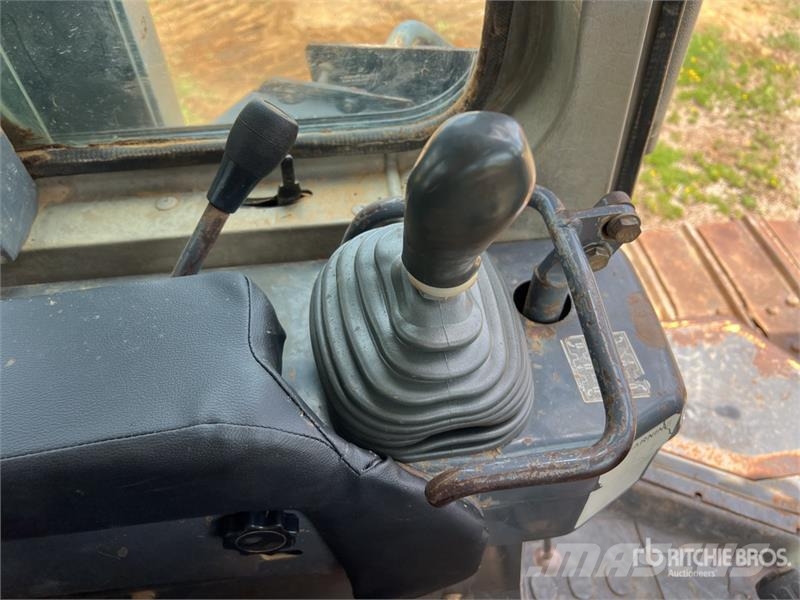Komatsu D61PX-12 Pásové dozéry