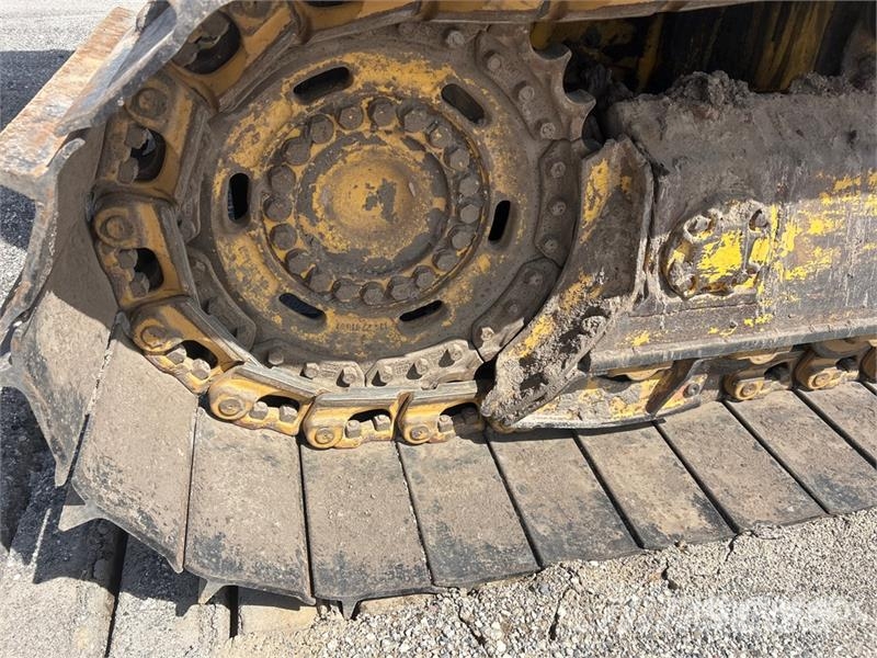 Komatsu D61PX-12 Vikšriniai buldozeriai