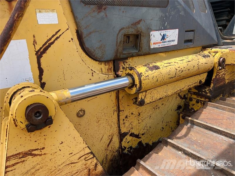 Komatsu D61PX-12 Pásové dozéry