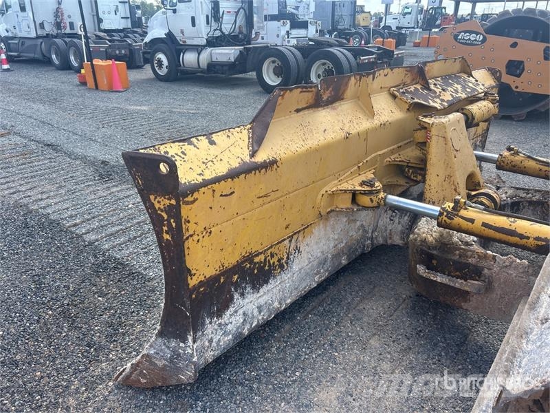 Komatsu D61PX-15E0 Buldooserid