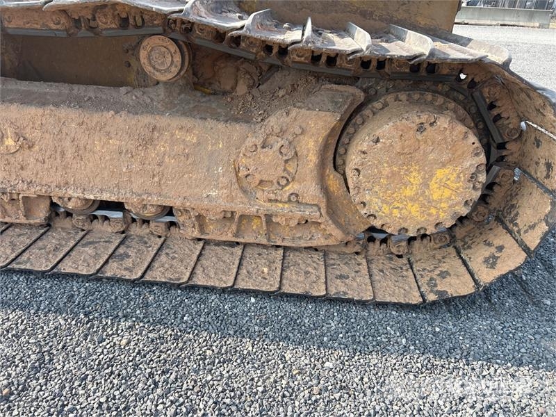 Komatsu D61PX-24 履帶推土機