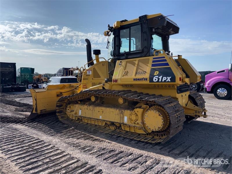 Komatsu D61PX-24 Crawler dozers
