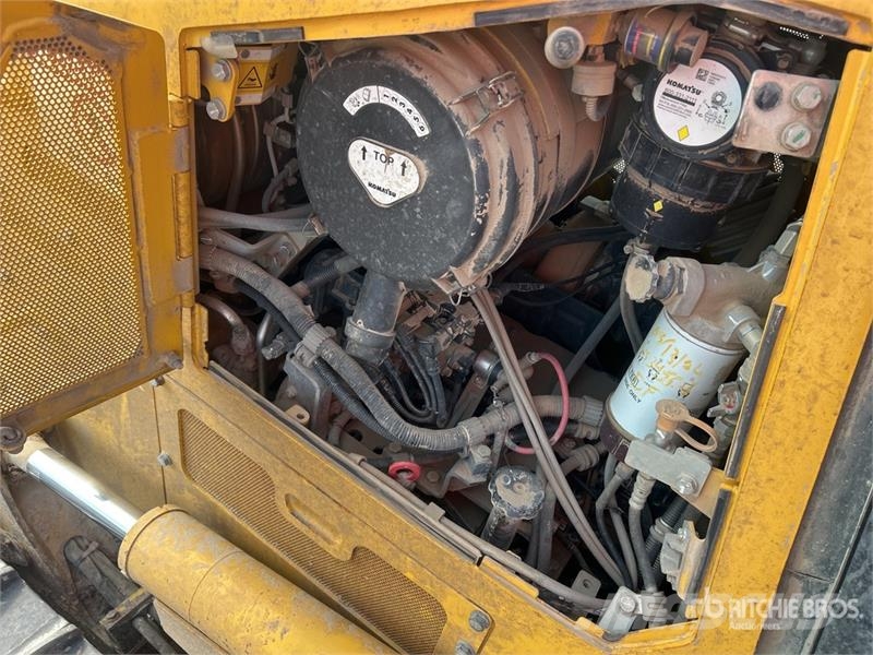 Komatsu D61PX-24 履帶推土機