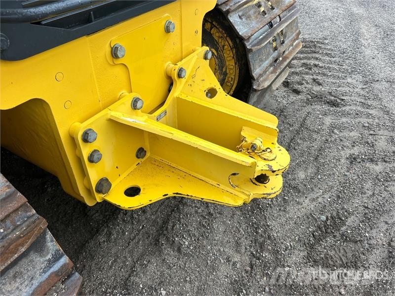 Komatsu D61PX-24 Crawler dozers
