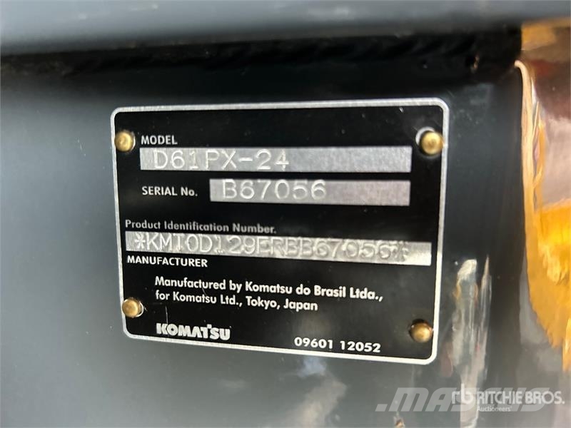Komatsu D61PX-24 Crawler dozers