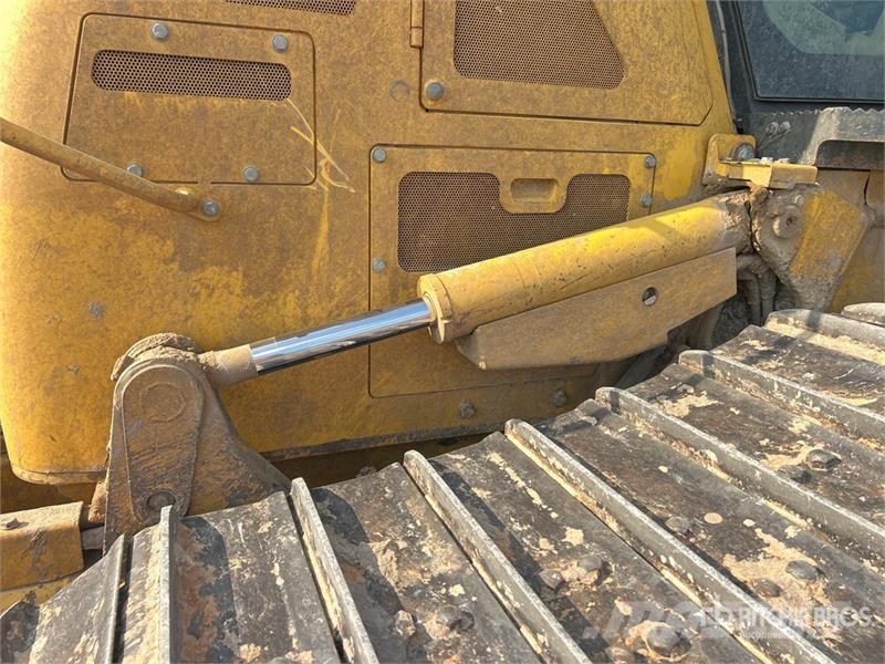 Komatsu D61PX-24 履帶推土機