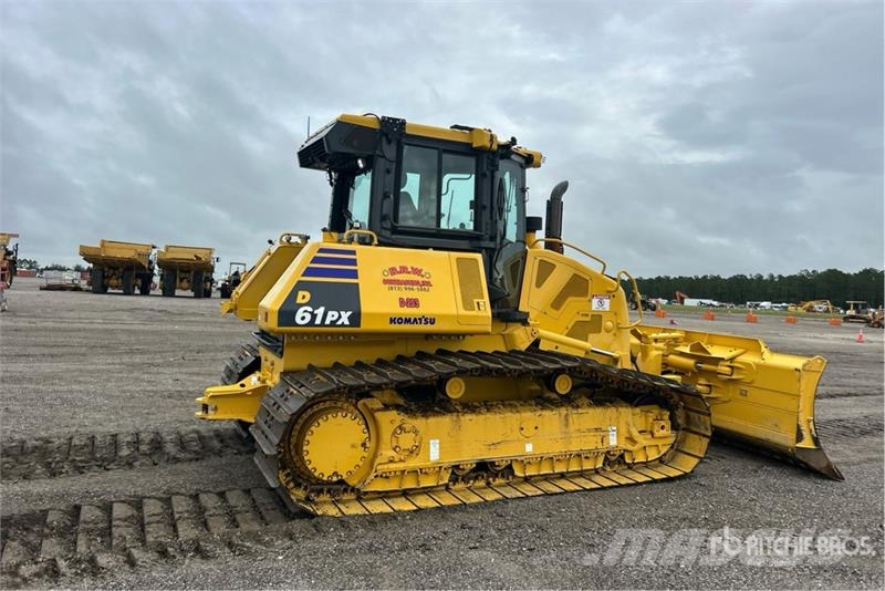 Komatsu D61PX-24 Crawler dozers