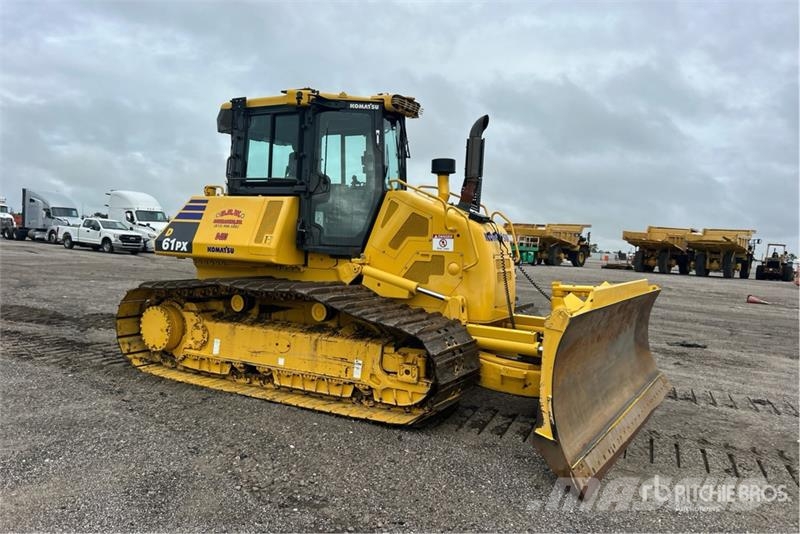 Komatsu D61PX-24 Crawler dozers