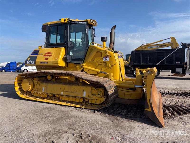 Komatsu D61PX-24 Crawler dozers
