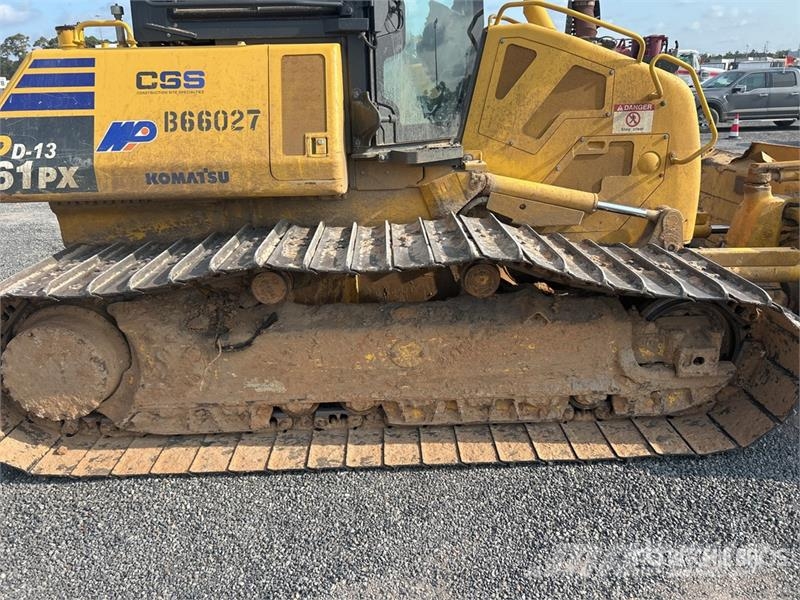Komatsu D61PX-24 履帶推土機
