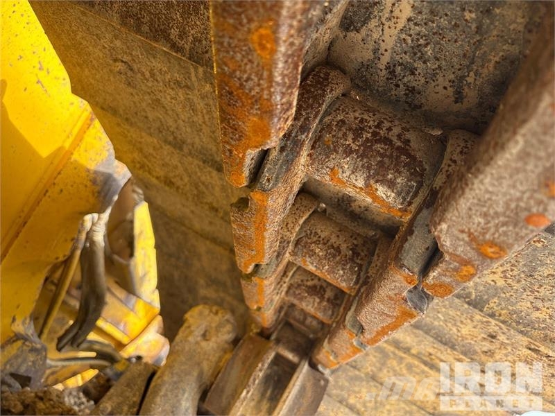 Komatsu D61PXi-23 Crawler Dozer (Inoperable) Buldožeri guseničari