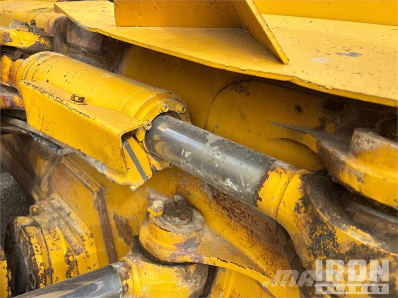 Komatsu D61PXi-23 Crawler Dozer (Inoperable) Buldožeri guseničari