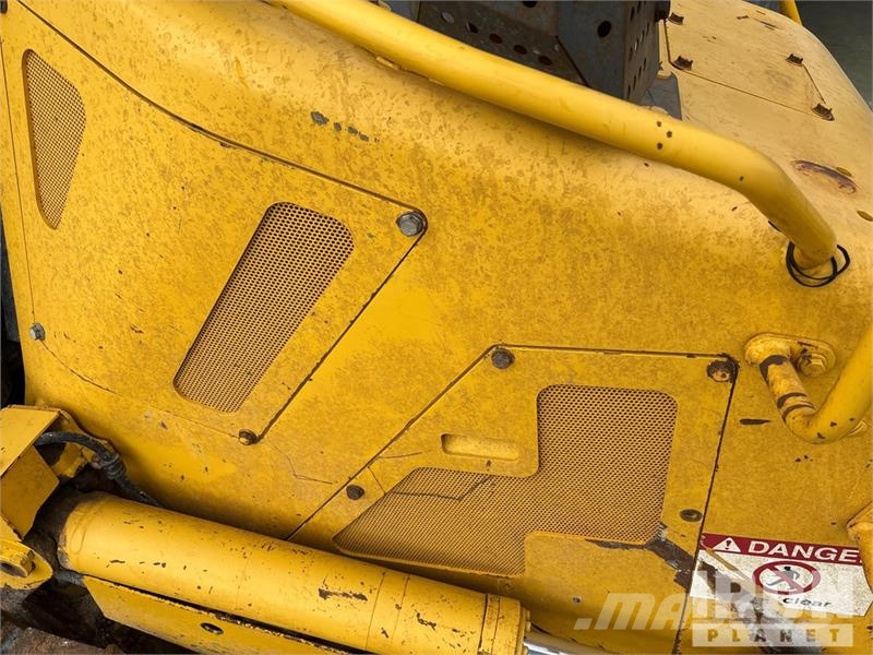 Komatsu D61PXi-23 Crawler Dozer (Inoperable) Buldožeri guseničari