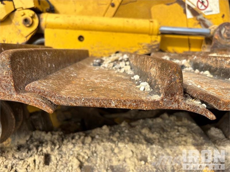 Komatsu D61PXi-23 Crawler Dozer (Inoperable) Buldožeri guseničari